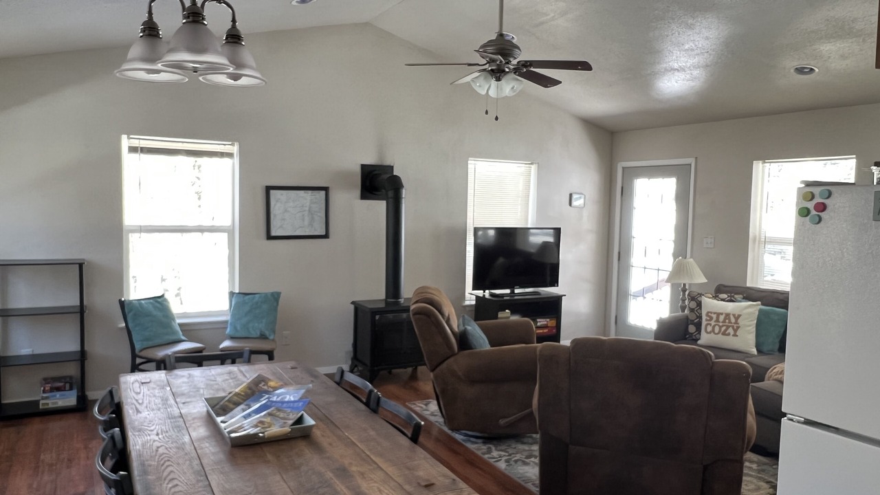 Photo of Livingroom in Red River