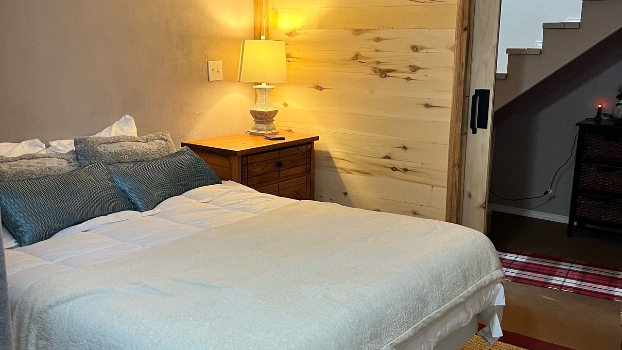 Photo of Bedroom in Red River