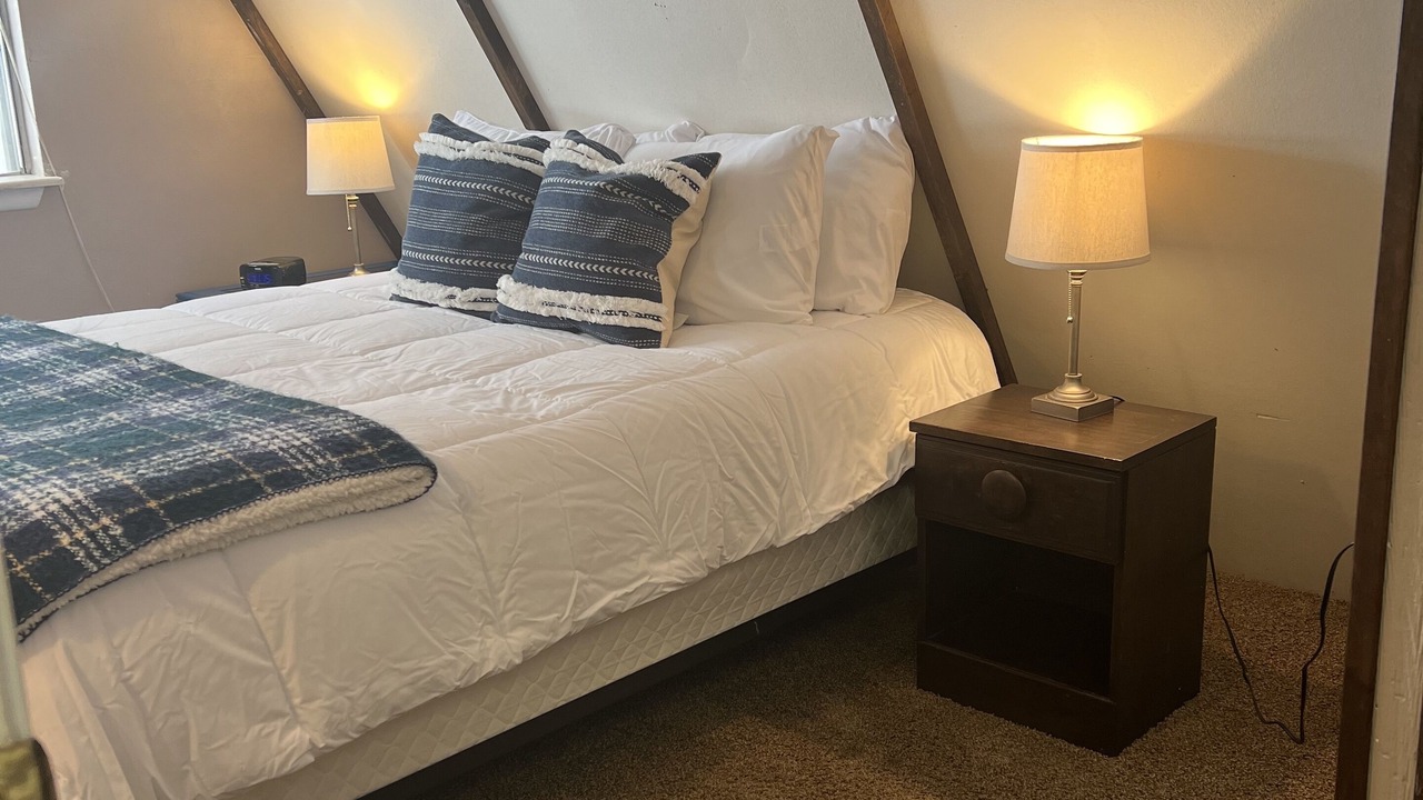 Photo of Bedroom in Red River