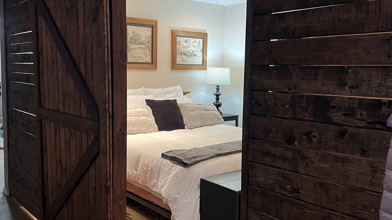 Photo of Bedroom in Red River