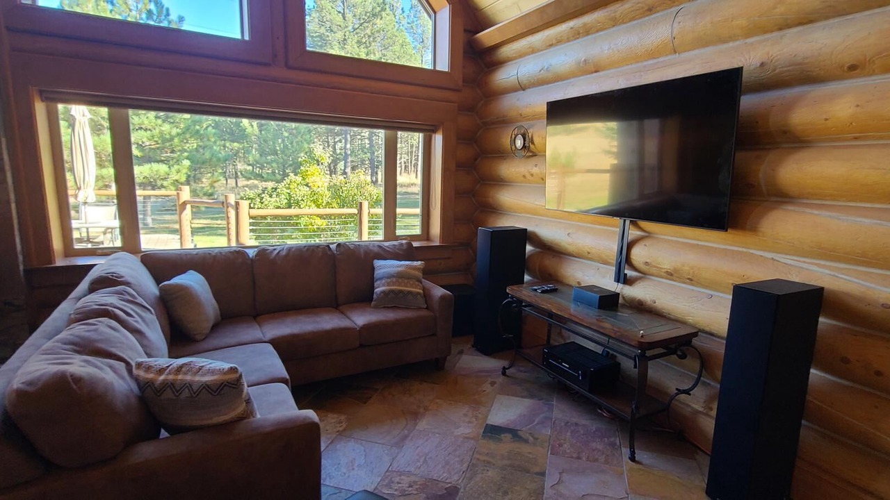 Photo of Livingroom in Angel Fire