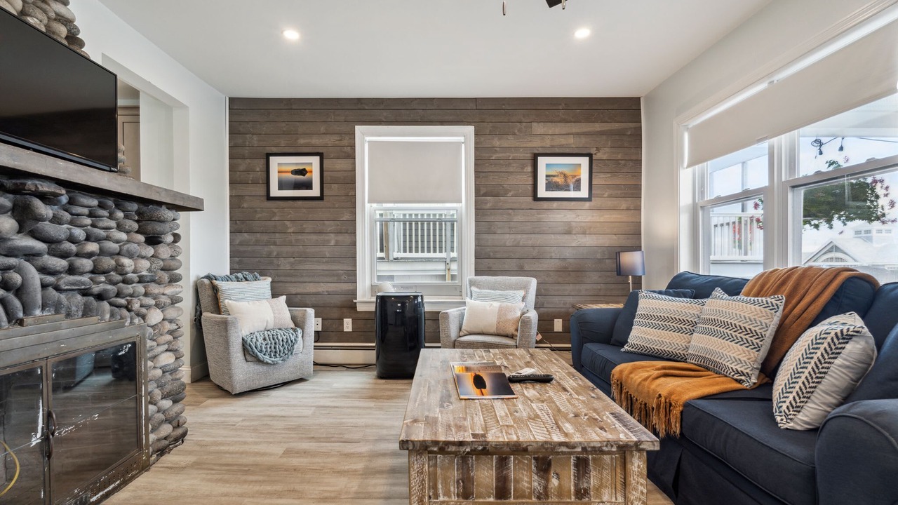 Photo of Livingroom in Hampton