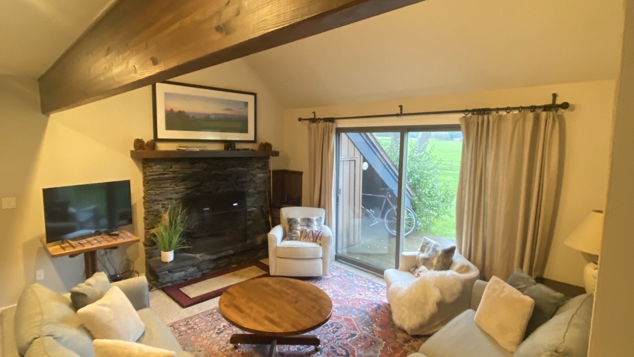 Photo of Livingroom in Stowe Area