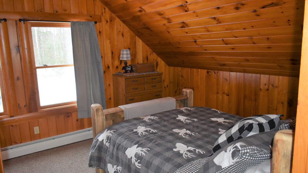 Photo of Bedroom in Schuyler Falls