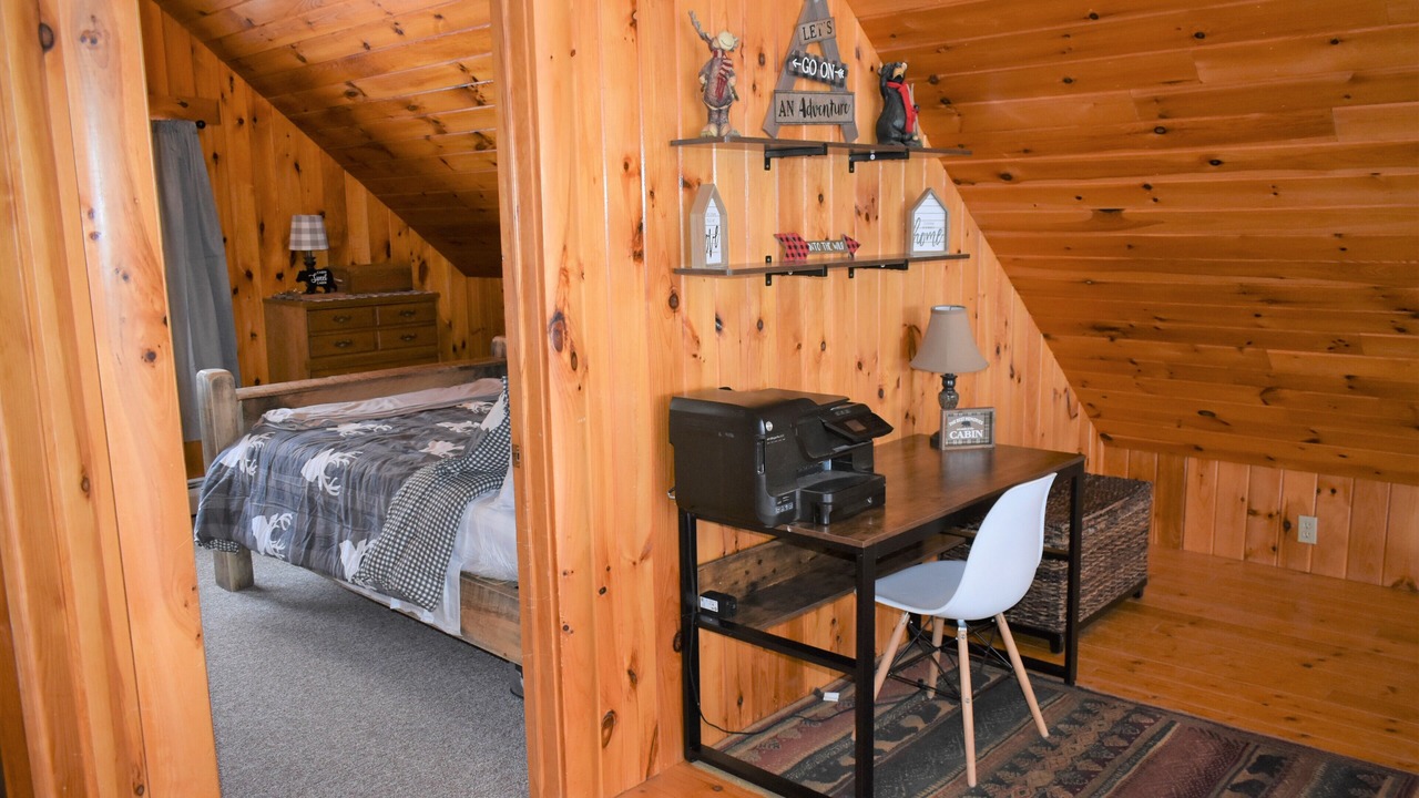 Photo of Bedroom in Schuyler Falls