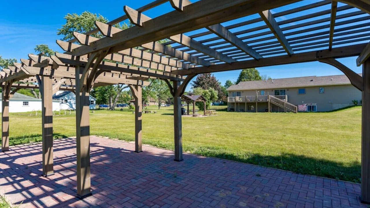 Photo of Outdoor in Burnips
