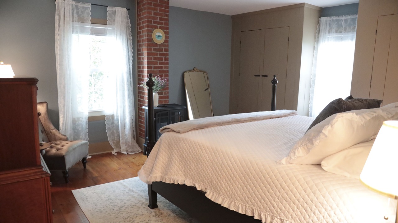 Photo of Livingroom in Zoar