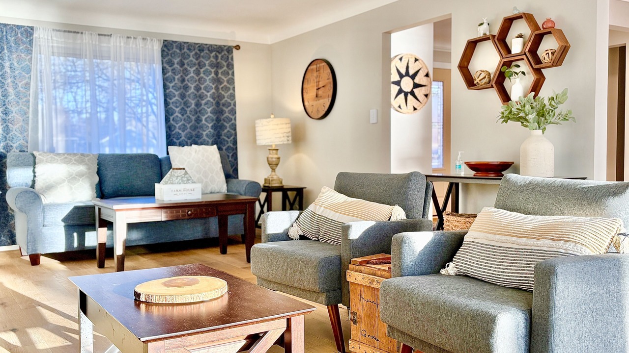 Photo of Livingroom in Brooklyn Center