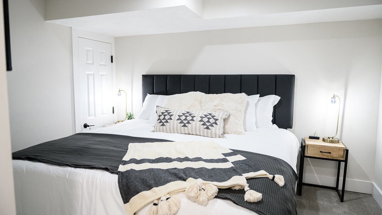 Photo of Bedroom in Midway