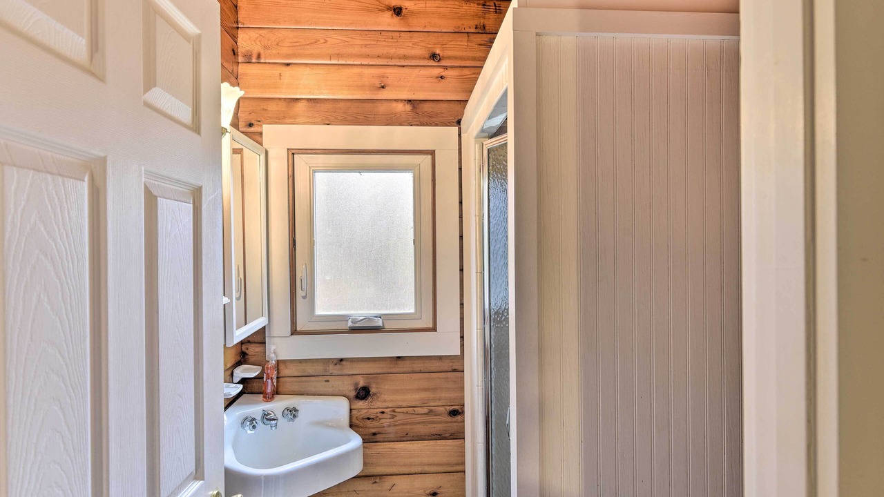 Photo of Bathroom in North Hero