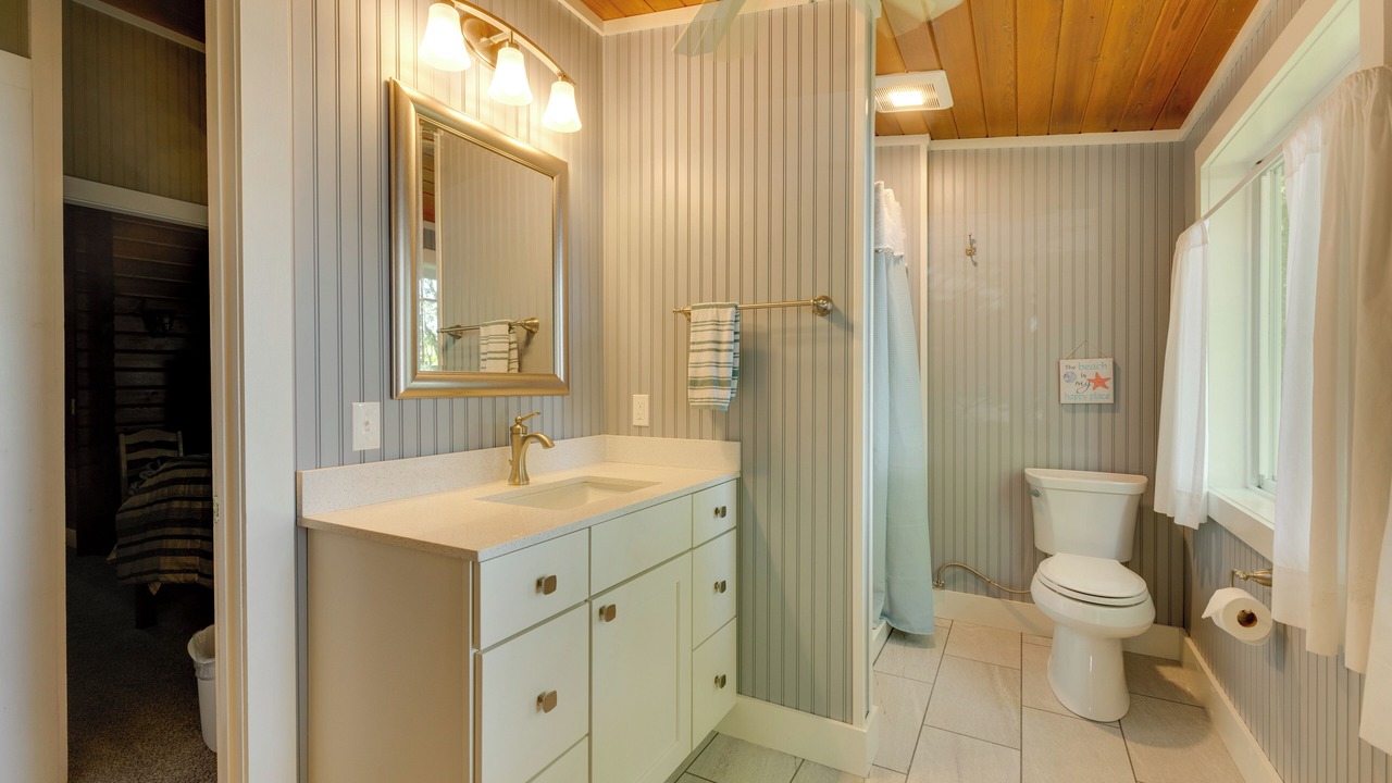 Photo of Bathroom in North Hero