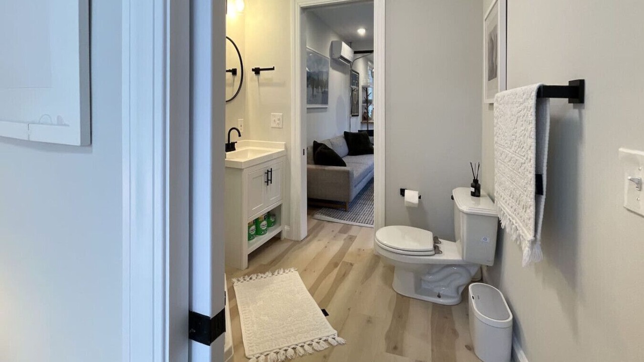 Photo of Bathroom in Hurricane