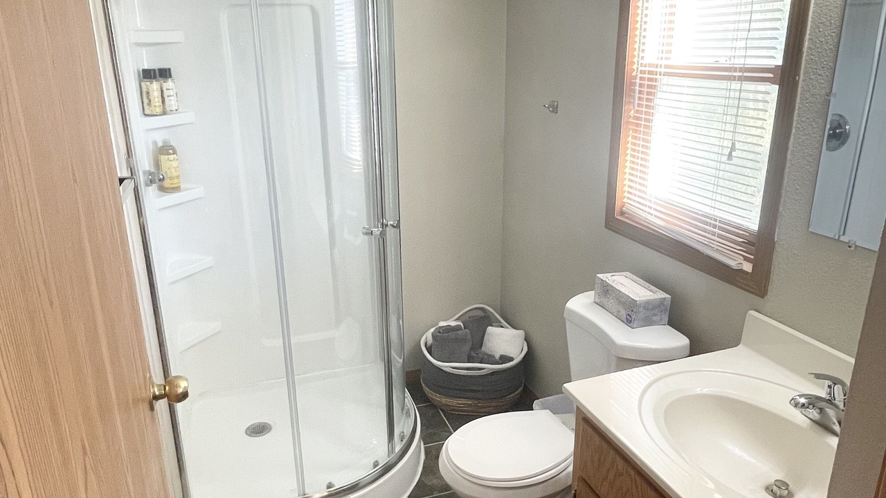 Photo of Bathroom in Kutzky Park