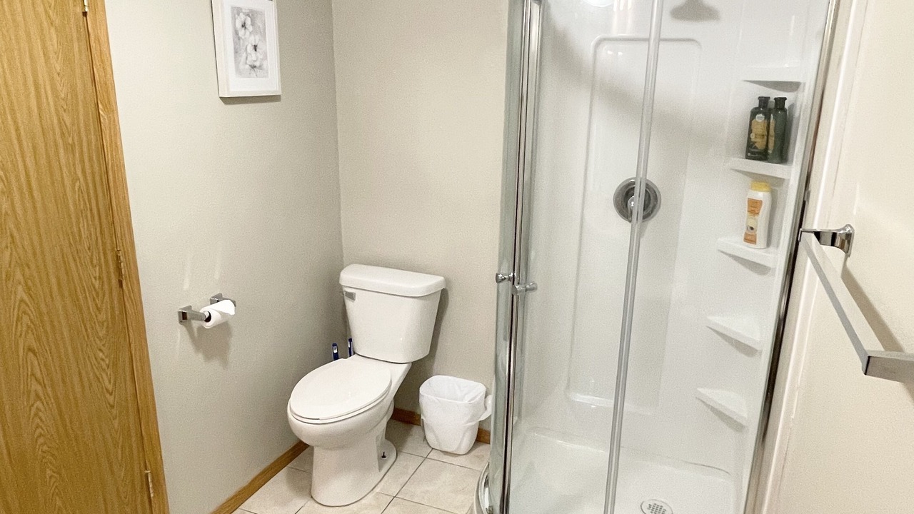 Photo of Bathroom in Kutzky Park