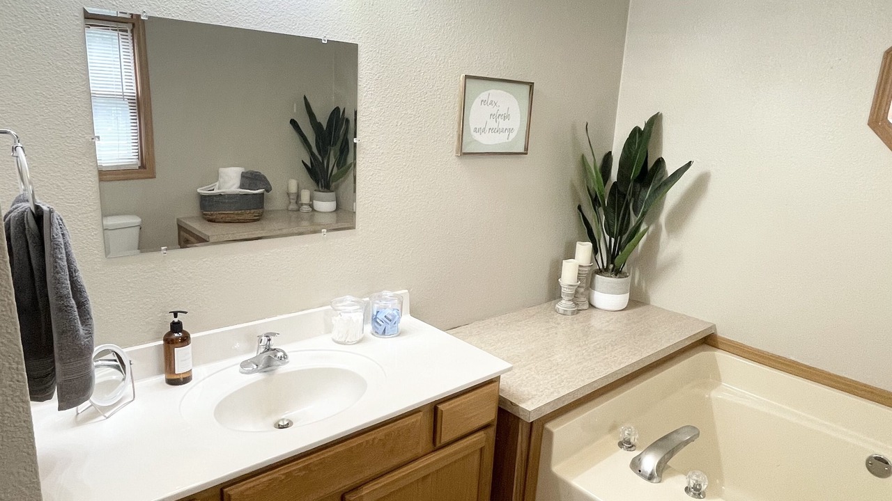 Photo of Bathroom in Kutzky Park