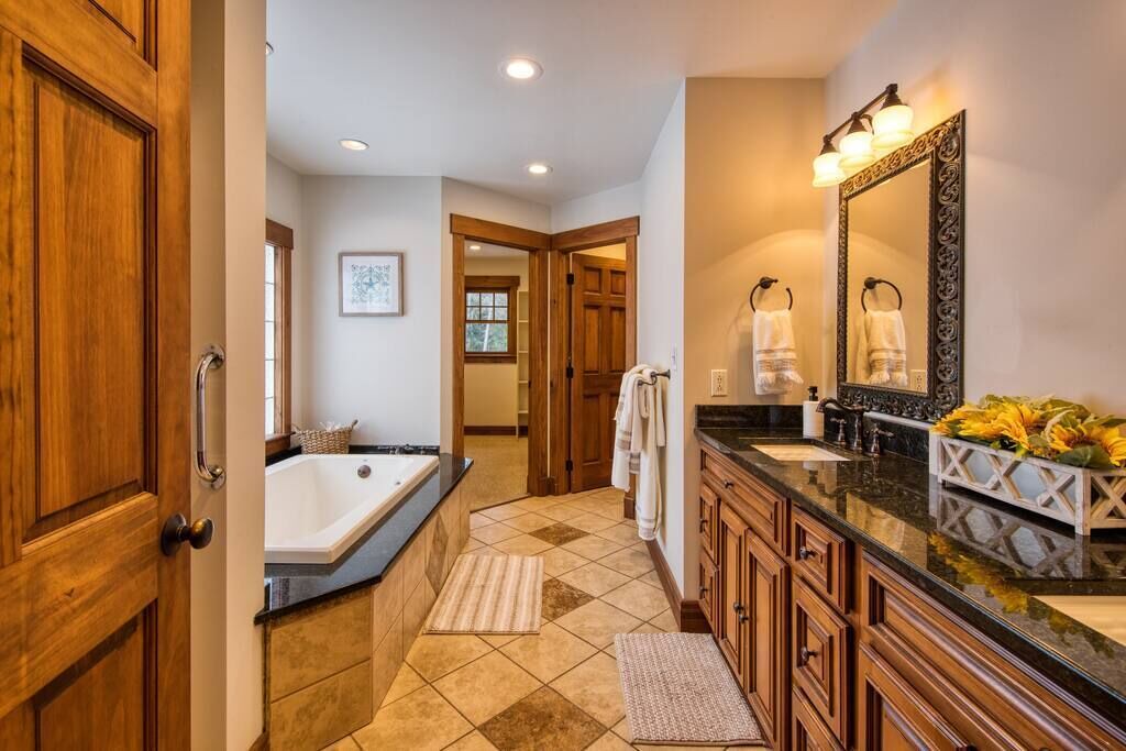 Photo of Bathroom in Jay