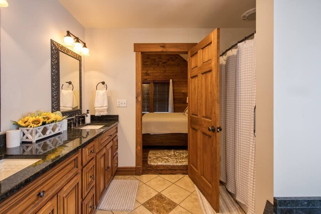 Photo of Bathroom in Jay