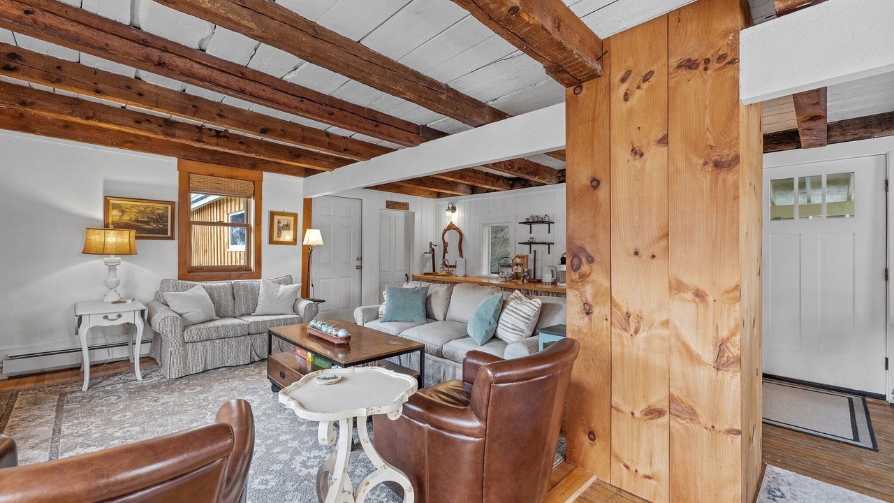 Photo of Bedroom in Campton