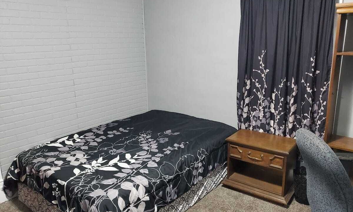 Photo of Bedroom in Albert Lea