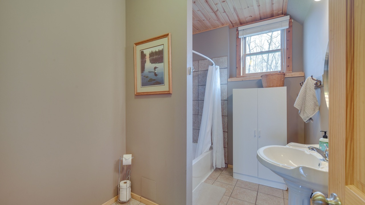 Photo of Bathroom in Pine City