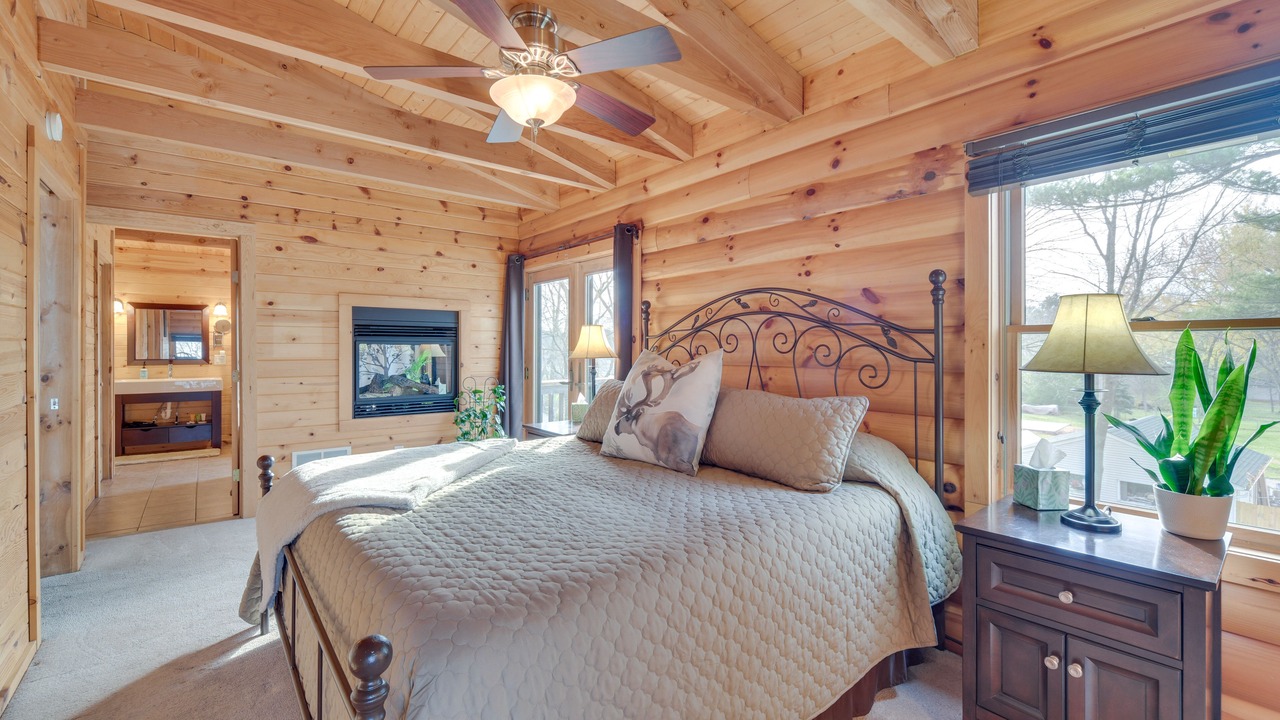Photo of Bedroom in Pine City