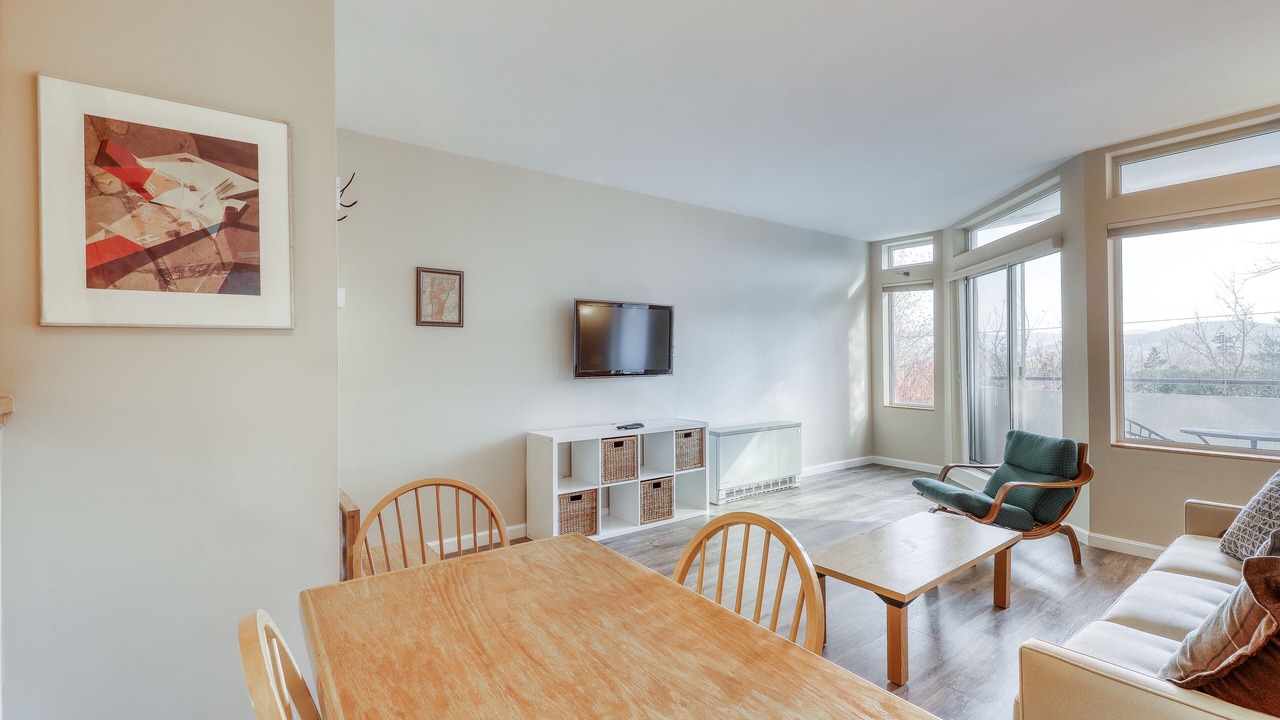 Photo of Livingroom in Warren