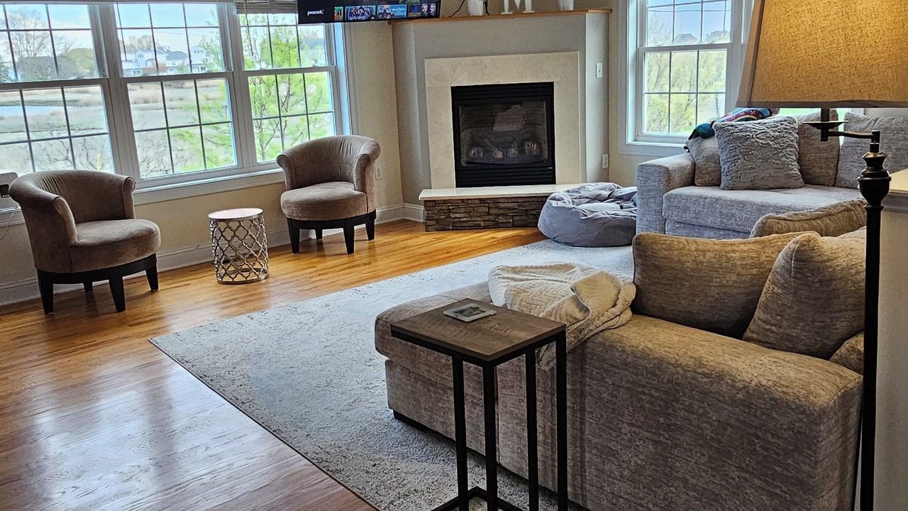 Photo of Livingroom in East Shore