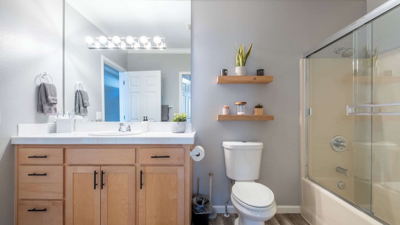 Photo of Bathroom in Depoe Bay
