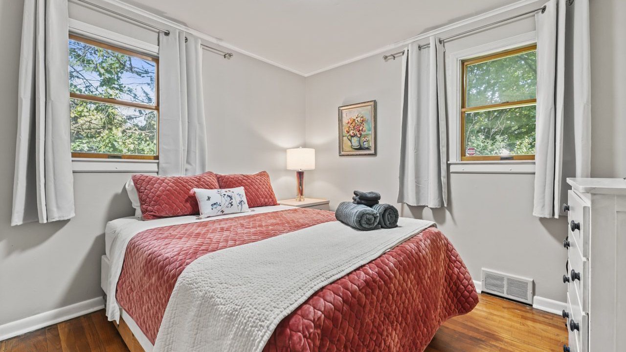 Photo of Bedroom in Clifton Park