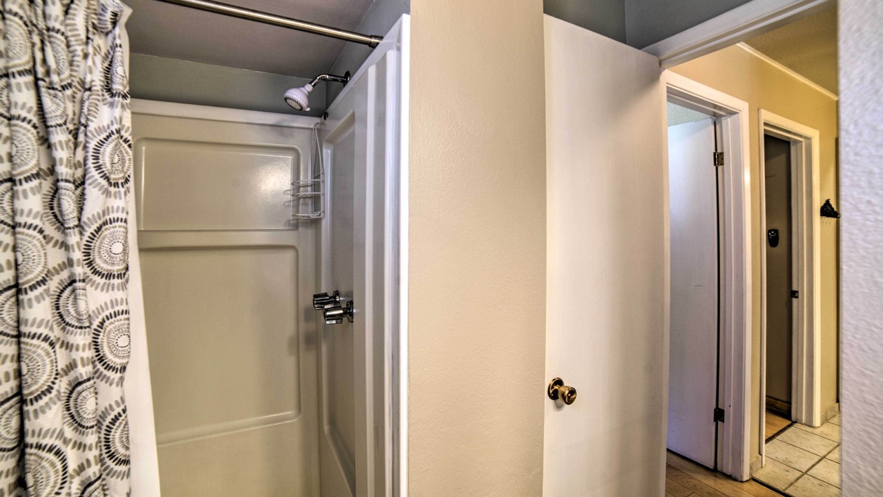 Photo of Bathroom in Red River