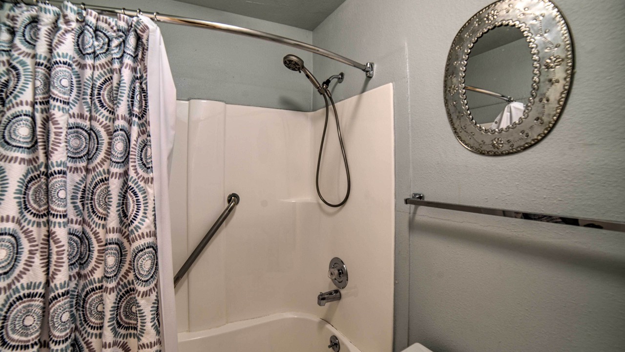 Photo of Bathroom in Red River