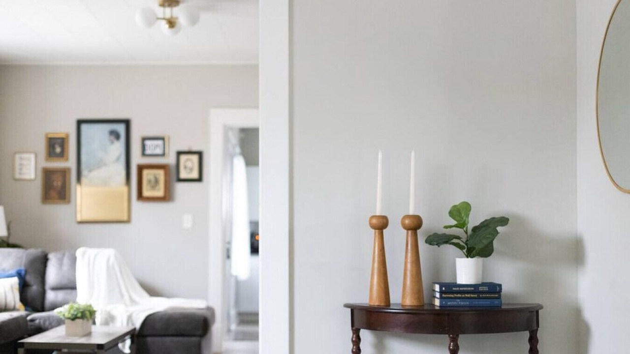 Photo of Bedroom in Detroit - Shoreway