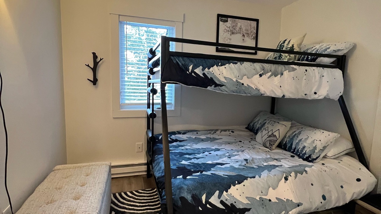 Photo of Bedroom in North Troy