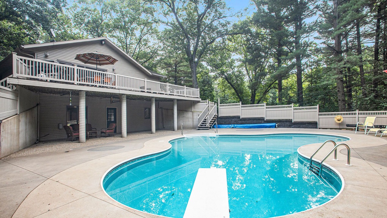 Photo of Outdoor in Bradley