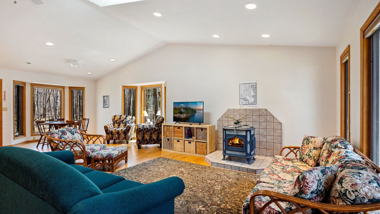 Photo of Livingroom in Egg Harbor
