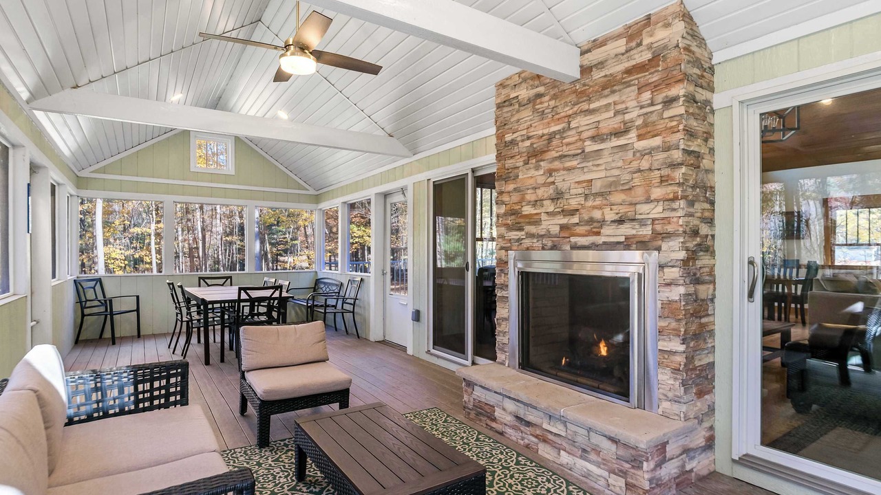 Photo of Livingroom in Kendall
