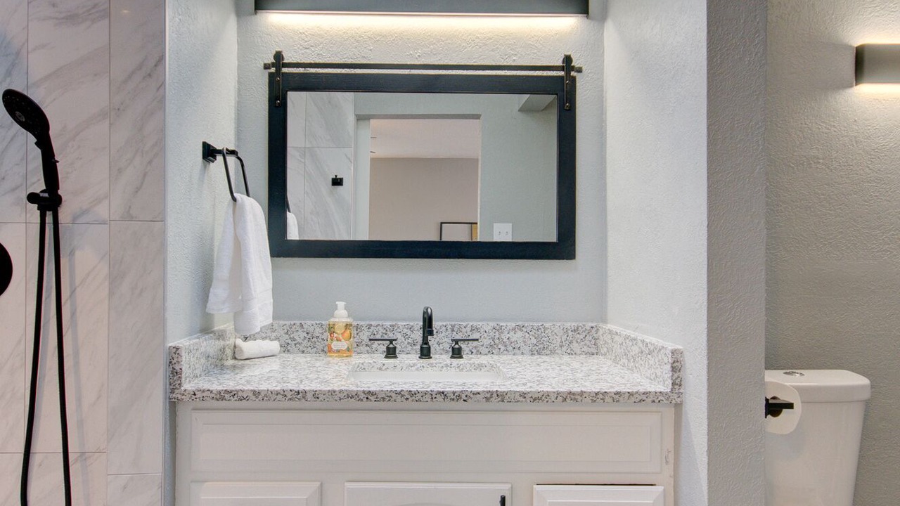 Photo of Bathroom in Uptown