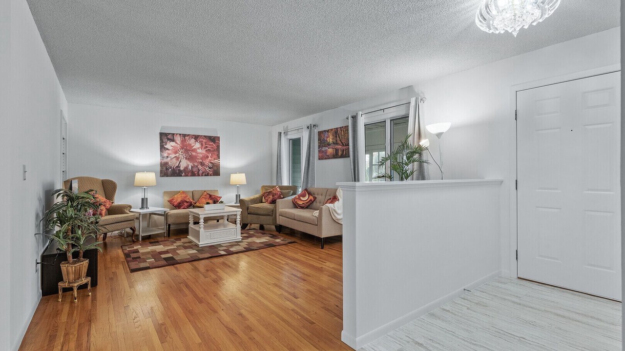 Photo of Livingroom in Little Canada