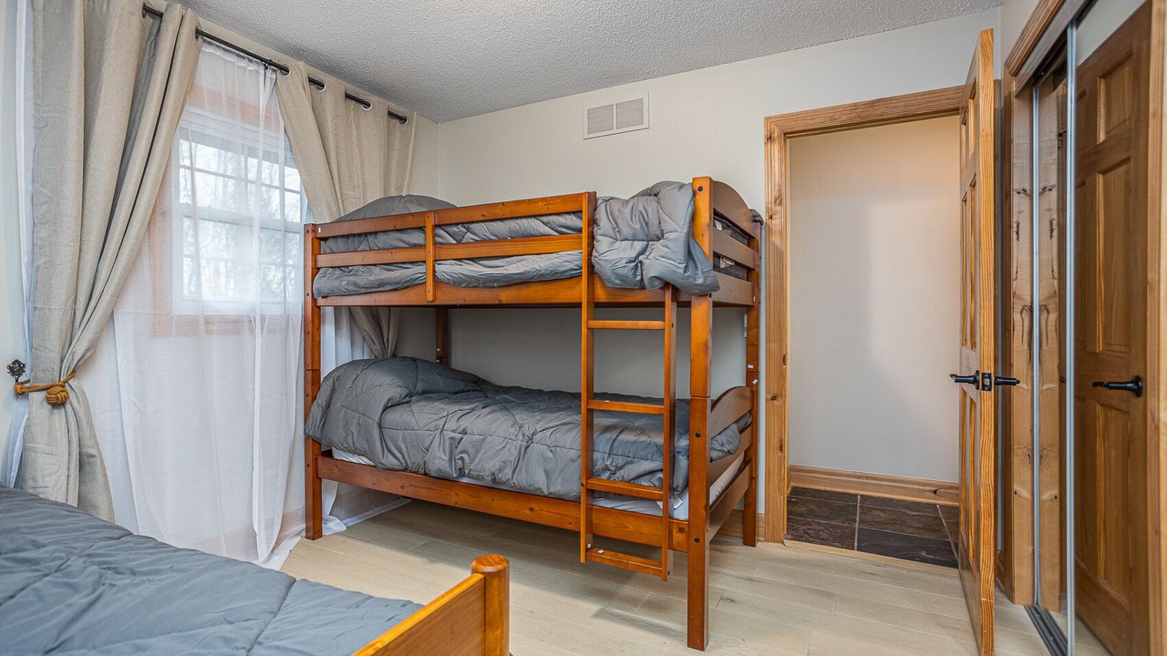 Photo of Bedroom in Brook Park