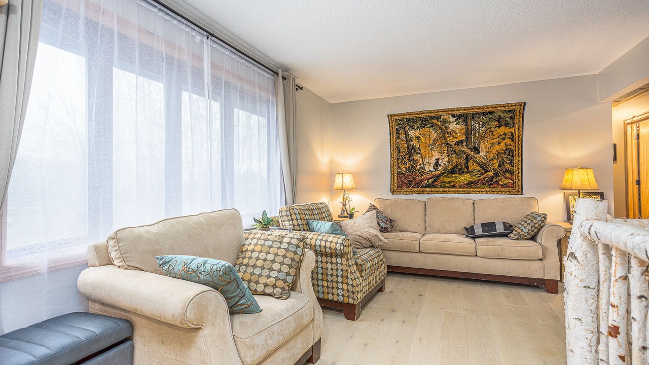 Photo of Livingroom in Brook Park