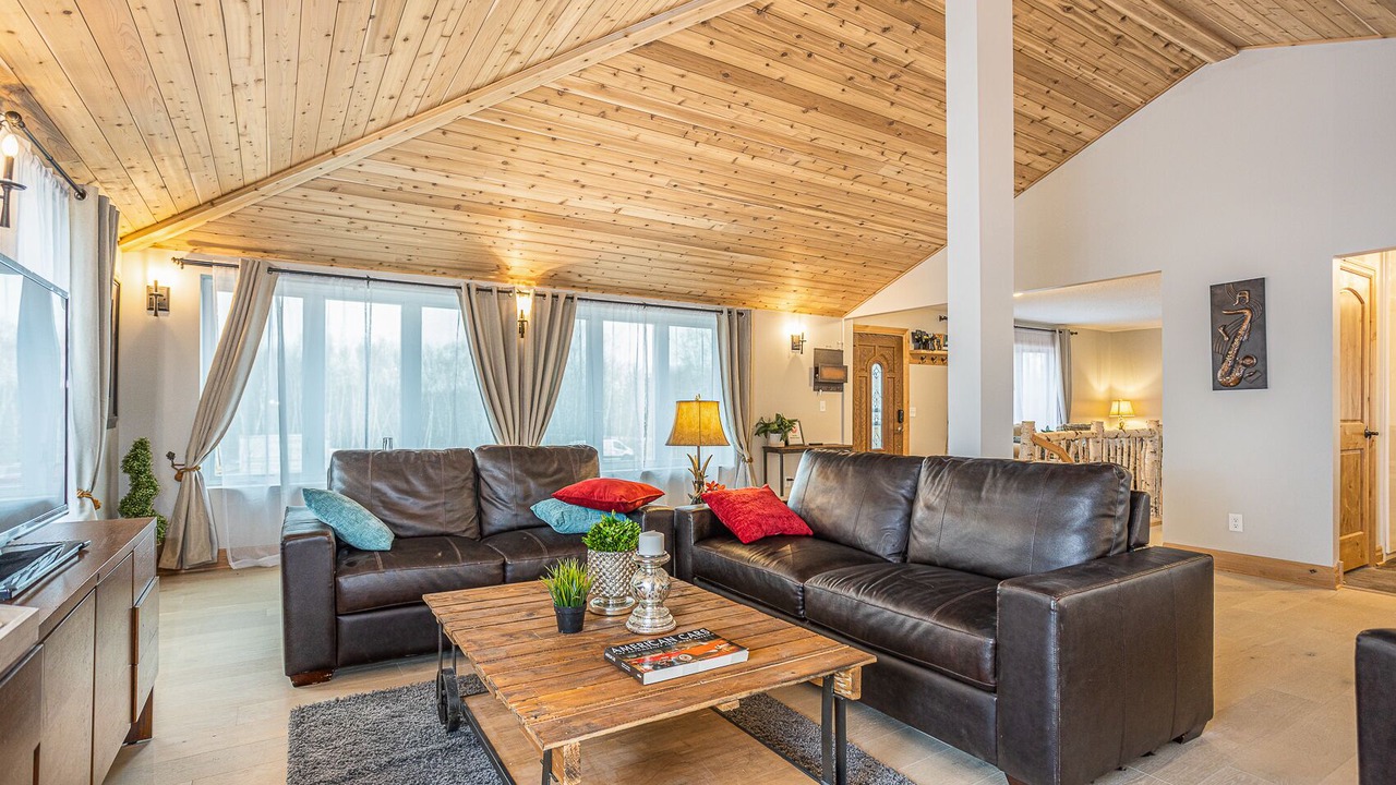 Photo of Livingroom in Brook Park