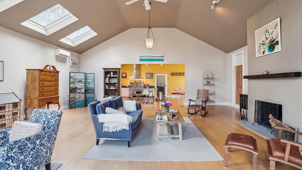 Photo of Livingroom in Middleburg