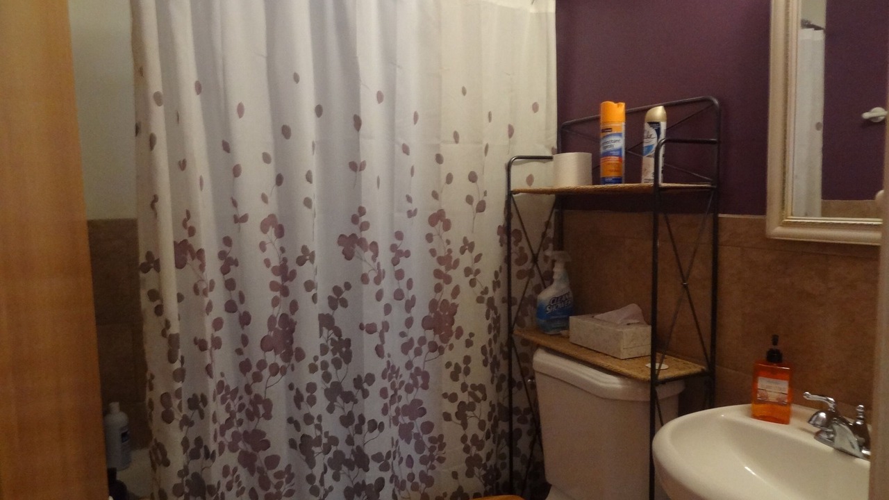 Photo of Bathroom in Kutzky Park