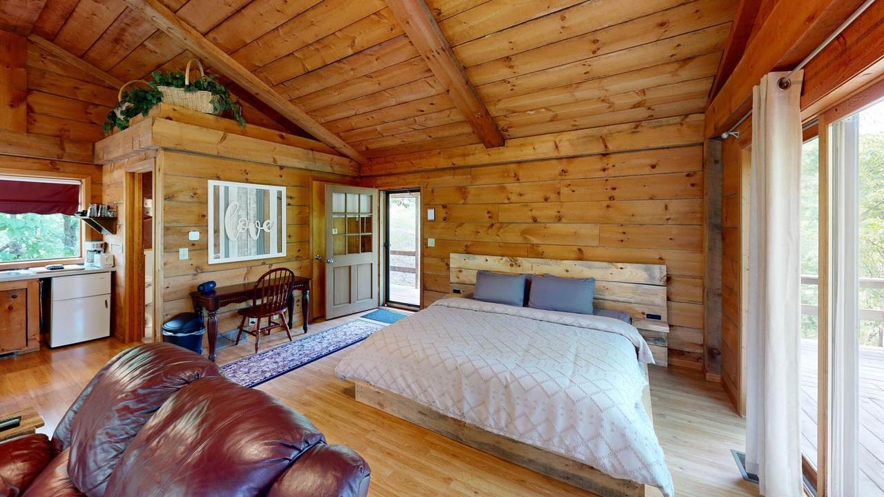 Photo of Bedroom in Norwalk