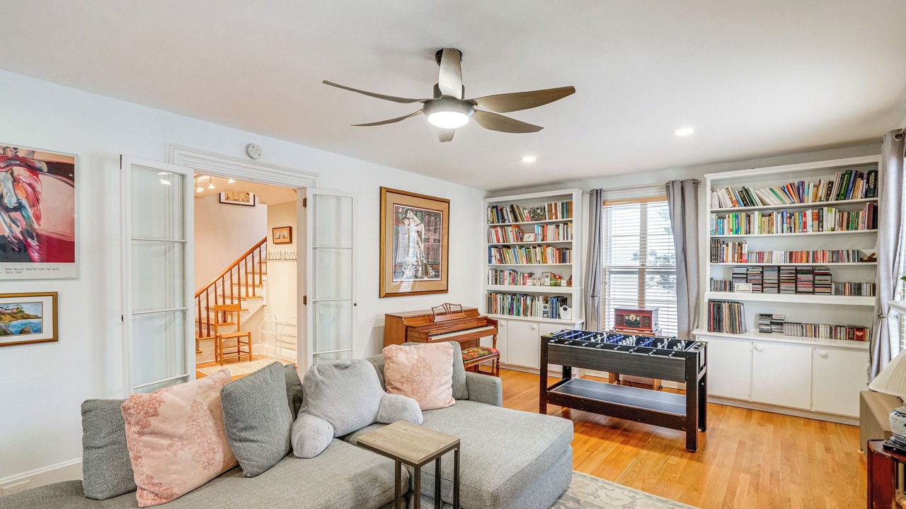 Photo of Livingroom in Pittsfield