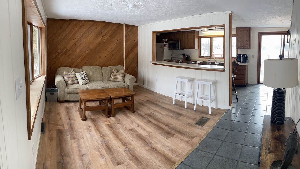 Photo of Livingroom in Port Ontario