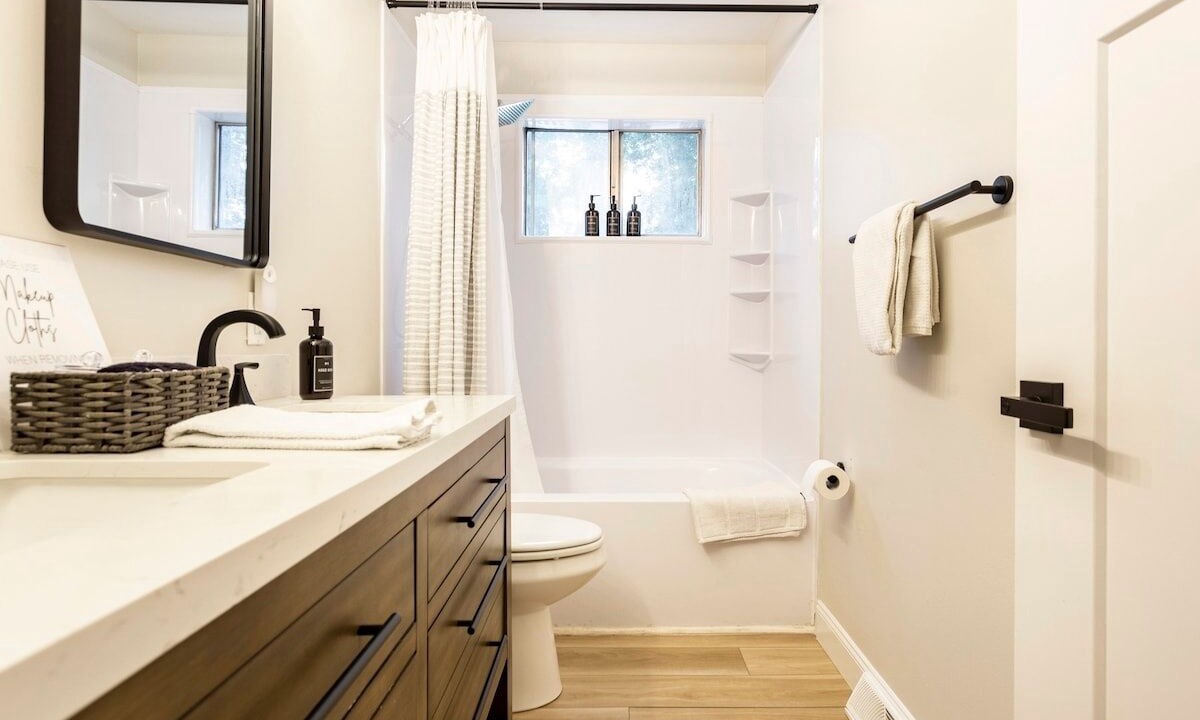 Photo of Bathroom in Geyser Crest