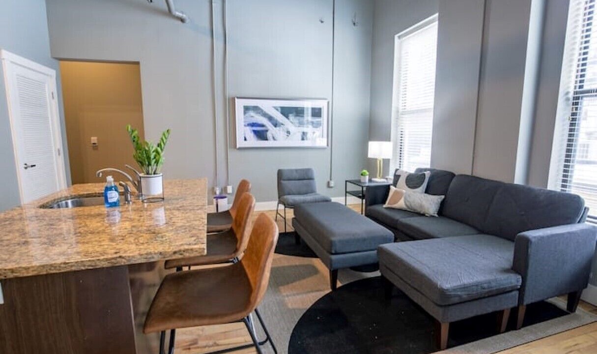 Photo of Livingroom in Downtown