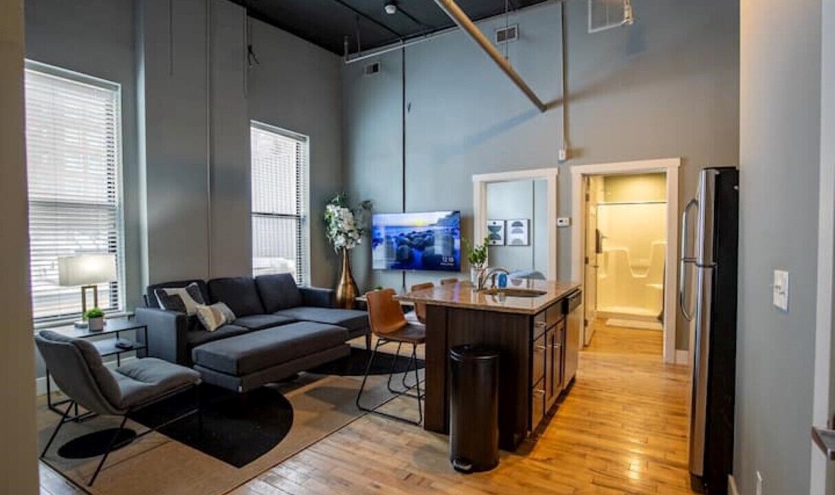 Photo of Livingroom in Downtown