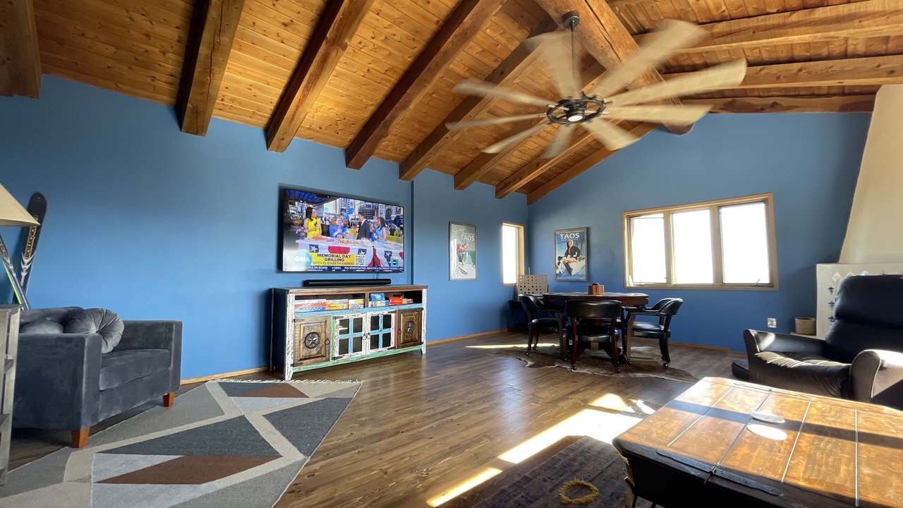 Photo of Bedroom in Ranchos De Taos